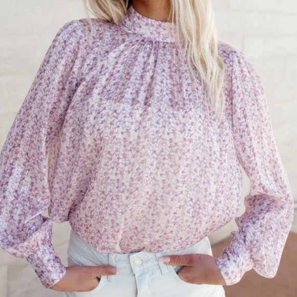 H&M Tops - M🌸HP🌸H&M Wide-cut Blouse  Top Light lilac pink/floral  Ladies
